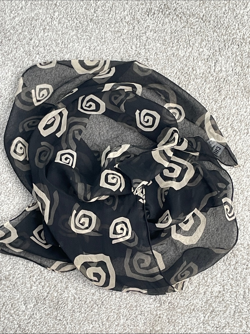 Chico's 100% silk Sheer oblong Scarf in Black and Cream Swirl 20" x 54"